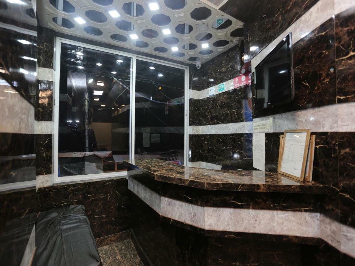 Oyo 27002 Hsr Ram Bazaar Hotell Shimla Eksteriør bilde