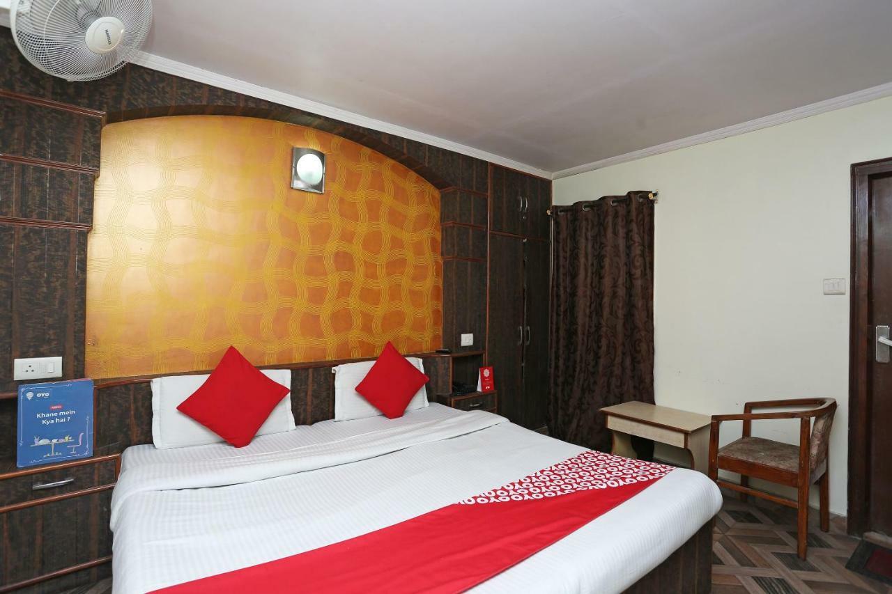 Oyo 27002 Hsr Ram Bazaar Hotell Shimla Eksteriør bilde