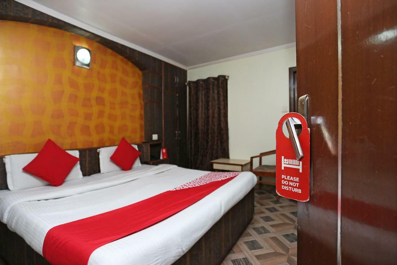 Oyo 27002 Hsr Ram Bazaar Hotell Shimla Eksteriør bilde