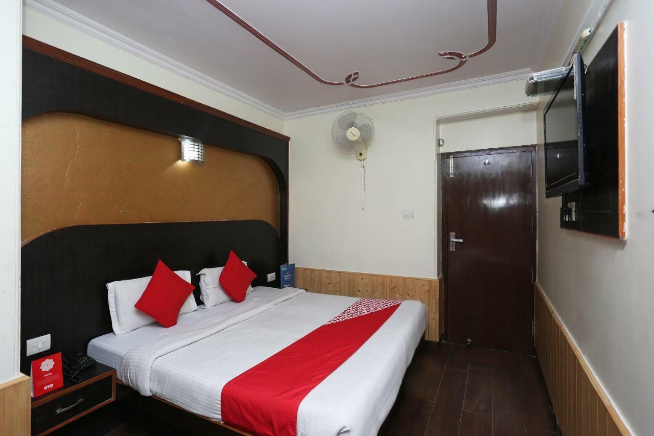 Oyo 27002 Hsr Ram Bazaar Hotell Shimla Eksteriør bilde